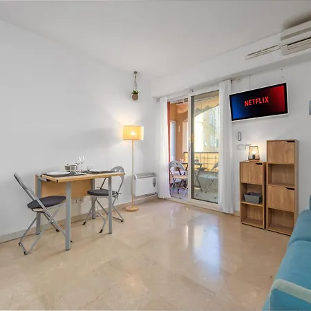 Cosy A - Proche De La - Ee