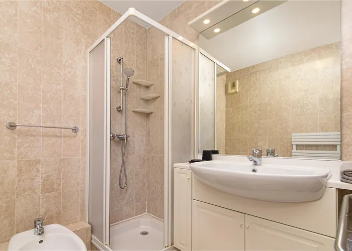 Cosy A - Proche De La - Ee *