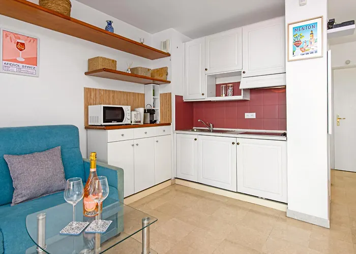 Cosy A - Proche De La - Ee